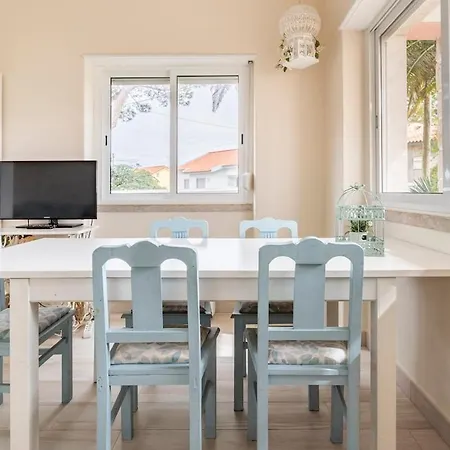 Casa Dos Malmequeres Holiday home *